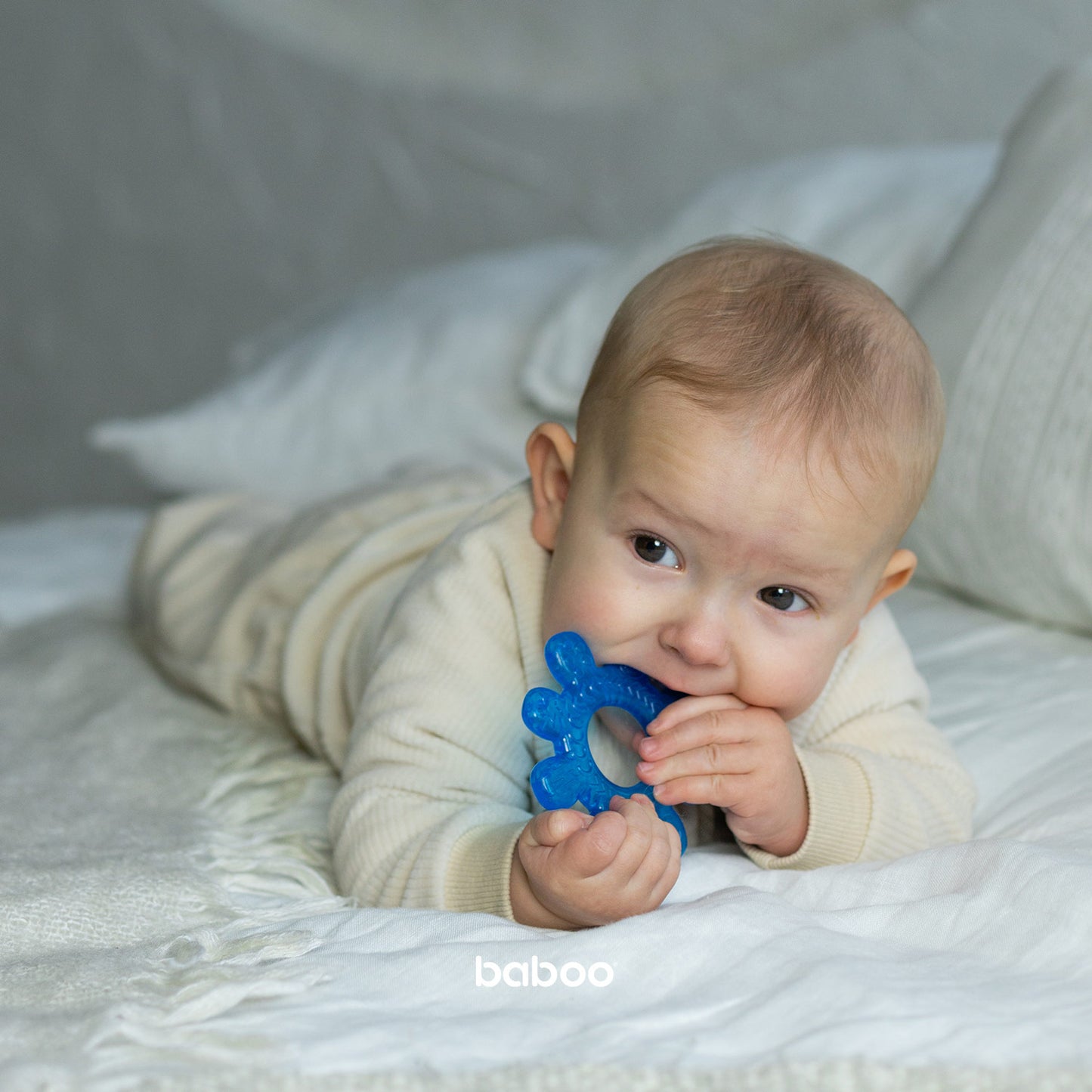 Baboo® vízzel töltött hűthető rágóka, kék, 4 hónapos kortól