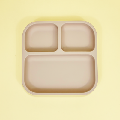 Tányér Hozzátápláláshoz Világos sárgabarack színben